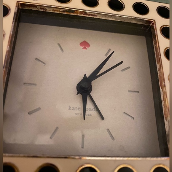 Kate Spade Lenox polka-dot clock - Picture 6 of 7